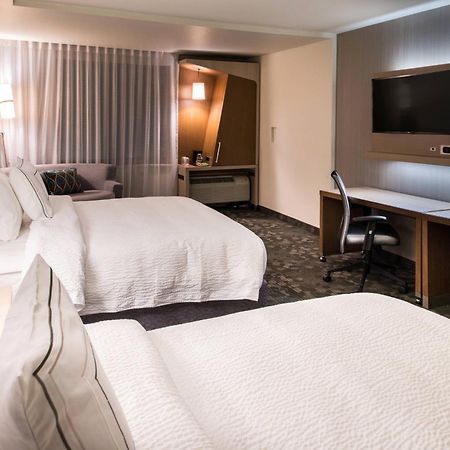 Courtyard By Marriott Jacksonville Exterior photo