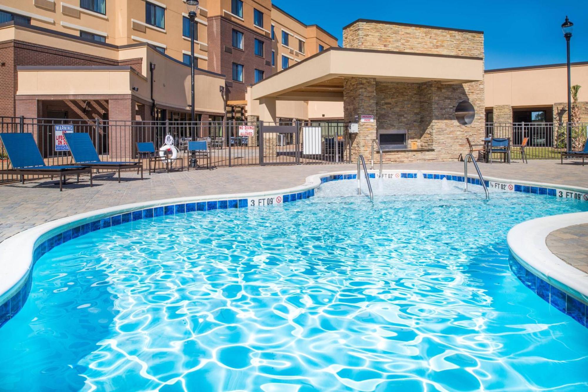 Courtyard By Marriott Jacksonville Exterior photo