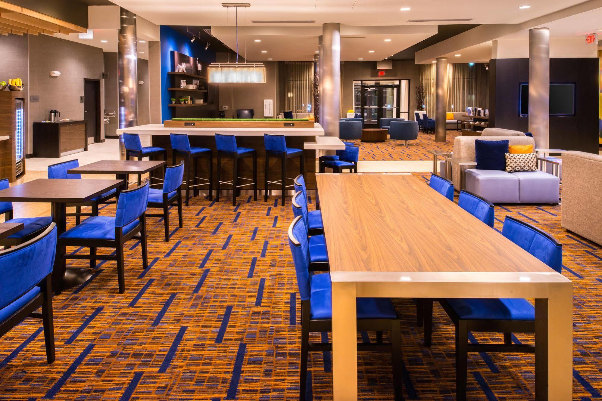 Courtyard By Marriott Jacksonville Exterior photo